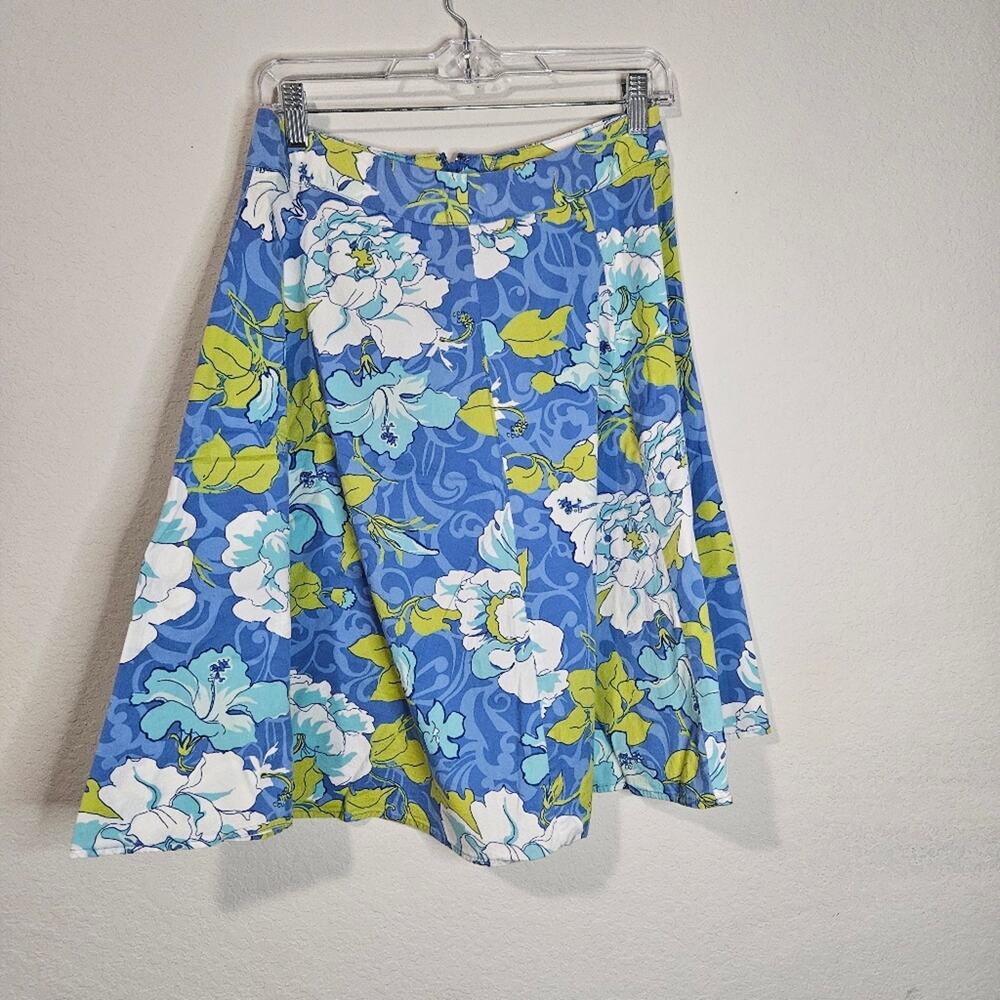 ST. JOHNS  BAY STRETCH BLUE, WHITE, AND GREEN,  FLORAL, FLARE MIDI SKIRT